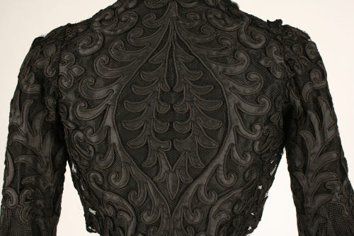 fashionsfromhistory: Dressc.1902United StatesThe MET (Accession Number: 1973.46.2a, b)