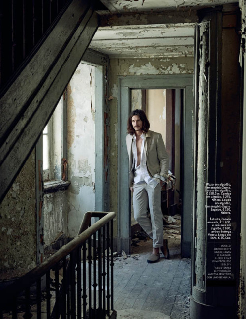 revorish:  GQ Portugal  ‘Luz Natural’ featuring Jarrod Scott by  Branislav Simoncik with styling from Jan Kralicek x the April 2016 Issue of GQ Portugal