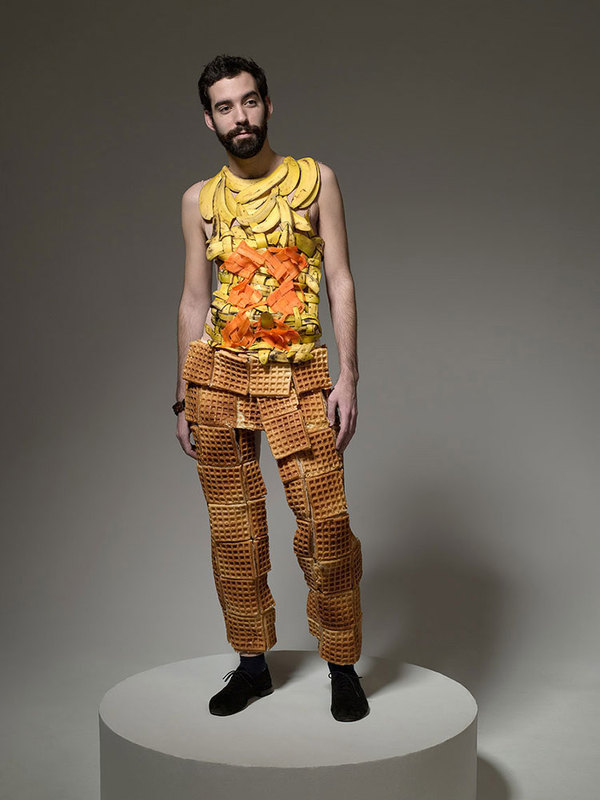 photojojo:  For his Hunger Games series, Ted Sabarese asked his models, “What are
