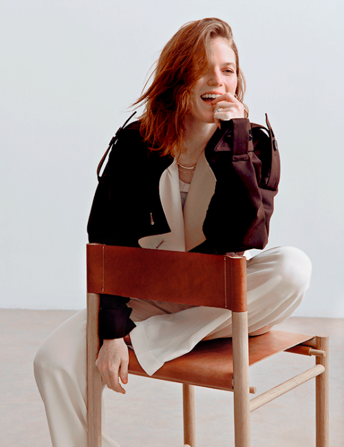 Porn Pics dailygingerheads:ROSE LESLIE.ph. Amie Milne