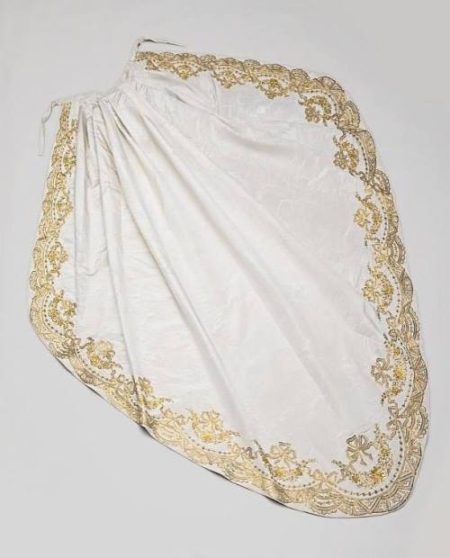fripperiesandfobs:Russian court dress, second half of the 19th centuryFrom Moscow Kremlin Museums
