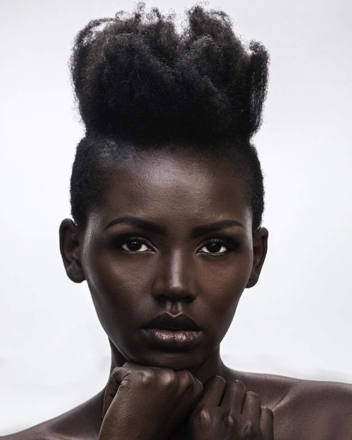 continentcreative:Liliann Uwanyuze by Jassieuo