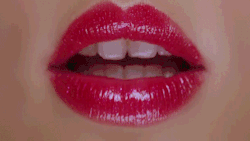 Sarajanecd:  Housewife4Fantasylife:  Xoxo H4Fl  Lips Are Sooo Sexy, Don’t You Agree?
