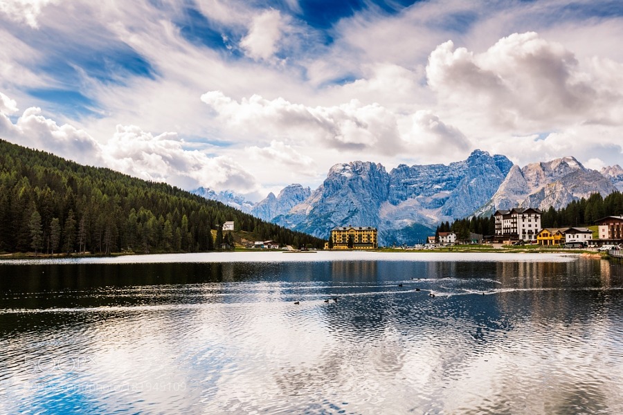 Late Summer, Lago Misurina Daylight by mxcastingiron
found at 500px