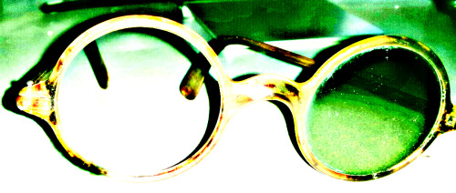 round frame glasses