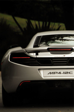 dream-villain:  MP4-12c. 