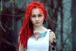 cute-colored-hair:  COLORED HAIR BLOG ｡◕‿◕｡