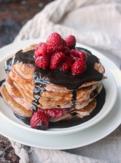 fullcravings:  Raspberry Pancakes with Chocolate