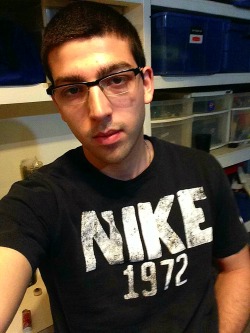 brainjock:  21 yo str8 nerd virgin!  It’s a shame no one has given up their sweet ass for thirsty kid! He plays the guitar and call of duty all day…..maybe that’s why no bitch gave up the pussy :(