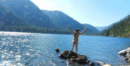 thewoodnymphos: first time as a nude subject. 