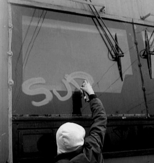 Greeting Fellow Vandals