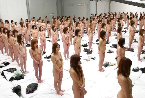 unexpectednudity: All of my blogs are themed. Some obviously so. Some not so obviously:Unusual Nude 