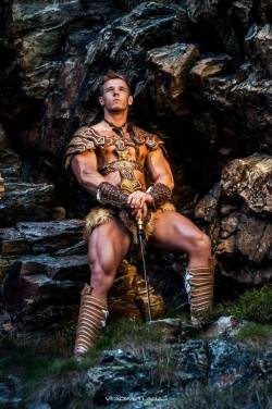 because-b:  ppmaqero:  sexy-lads:  Czech bodybuilder Jakub Matuška  Epic Loads in Real Life =D  BEEEEEEEEEEEEEEEETCH, DEM QUADS. @o@ 