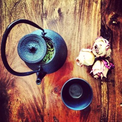 Godes-Haerondis:  “Thank God For Tea! What Would The World Do Without Tea! How