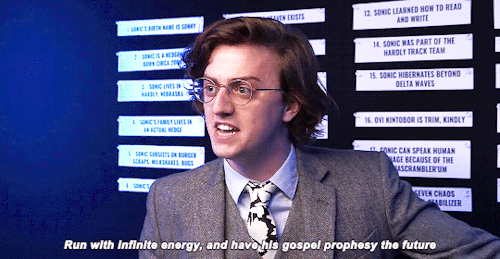 nightmarepublicaccess:[id: Four gifs of Brian David Gilbert. He has pale skin, floppy brown hair, an