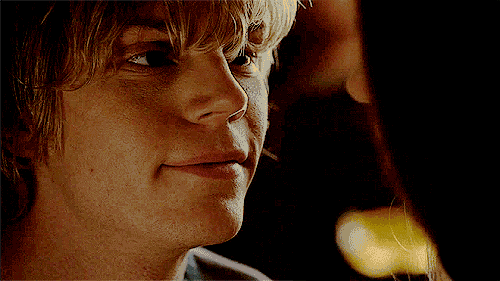 itsacidbrainthings:  oh evan 