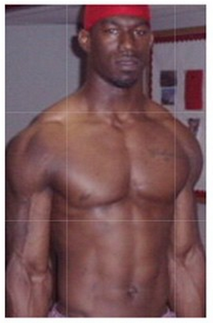 seeker310:  bmoneyworld:  Antron Dillon   Hot!! & so phyne!!  Mmmm