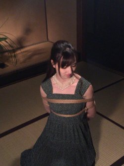 justscreenshots:Shibari Naka AkiraModel Karina Nishida  