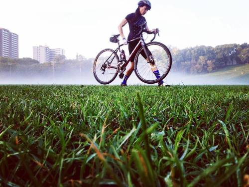 twocirclescycling:  CX fever is in full effect. @jenna7788 . . #cx #cyclocross #cycling #cyclingshot