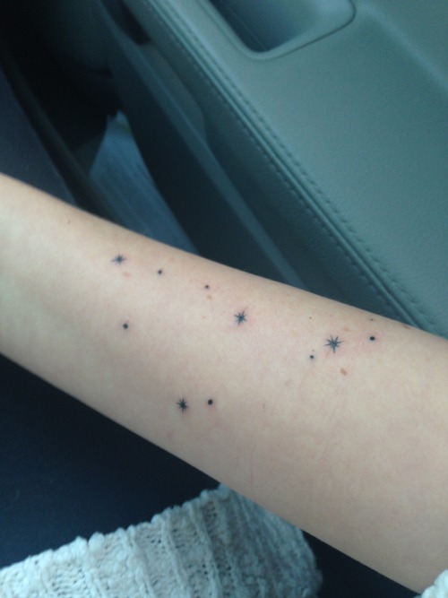 seelockhart:  first tattoo, capricornus constellation. the stars are drawn on top of preexisting freckles i had 