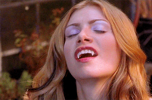 onemissedcall:Vitamin C as Lucy Westerman in DRACULA 2000 (2000)