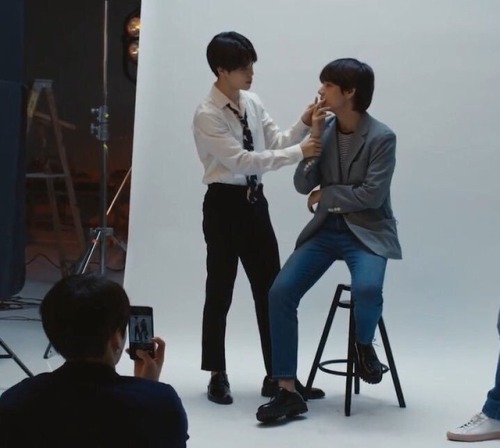 JUNGKOOK : A Vmin Shipper 😏💜
