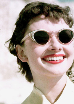 hollywoodlady:Audrey Hepburn pictured on