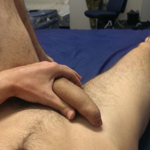 justaussiemen:  Justaussiemen.tumblr.com Home of the best Aussie straight naked selfies! Follow me to see more original content! Previously known as realaussienudes & straightaussieselfies 