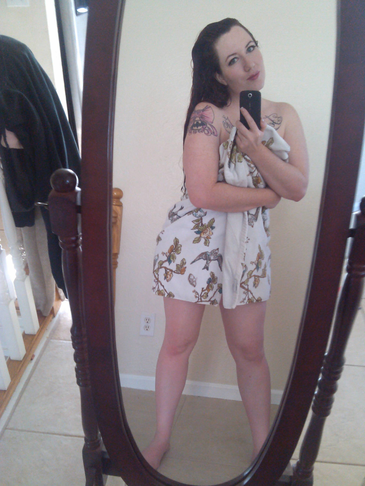 atomicbettysg:  Towel Tuesday 