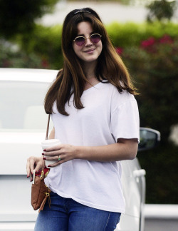 dellrey:   Lana in Los Angeles (July 19)