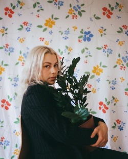 givemearmstopraywith:phoebe bridgers by alexander nguyen (x)