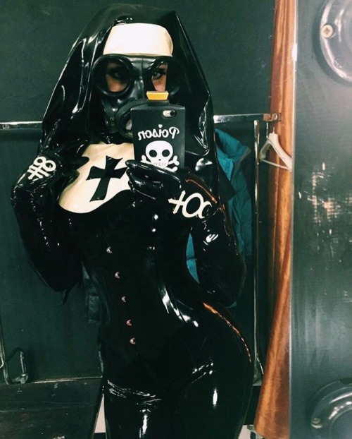 XXX punkgoth666:Octokuro photo