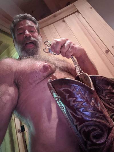 juicedmaleboobsworld:HAM. HAIRY, HUGE NIPPED, BIG TITTED, MUSCLE DADDY ROLE MODEL. DON’T CROWD. THERE’S ENOUGH MILK FOR ALL!!!