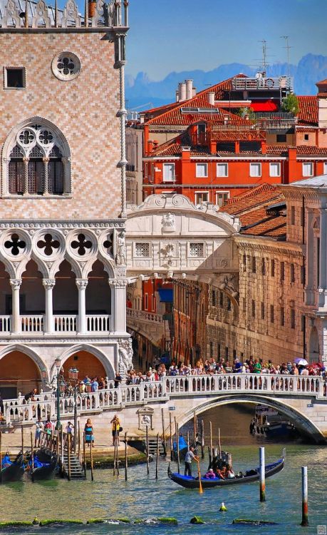 bluepueblo:  Bridge of Sighs, Venice, Italy photo via marco
