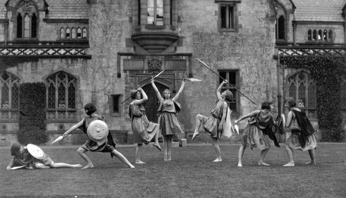 whataboutbobbed:pupils at Howell’s Girls’ School in Denbigh, north Wales, shake spears, performing S