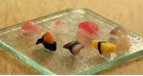 cocobijoulala: archiemcphee:  We featured plenty of different miniature fake foods, but what about a