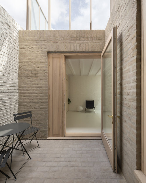 O'Sullivan Skoufoglou And Cathie Curran-Harrow Road House Renovation, London 2019. Photos Stle Eriksen.