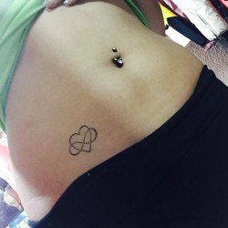 Tal vez próximo tatuaje #tattos #piercing #girl #heart #lovetattos #swag #style #feelgood #lovemyself #Perfect