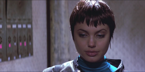 momonosuke:c-o0l:smolderingbouquetofroses:Angelina Jolie in Hackers (1995)slimybaby this is u when u