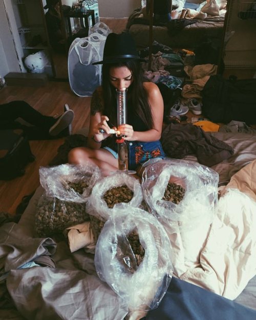 thesacredleaf:  Relationship goalsSign up for 20% off a future order!