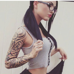 allgrownsup:  hot and sexy inked girls only