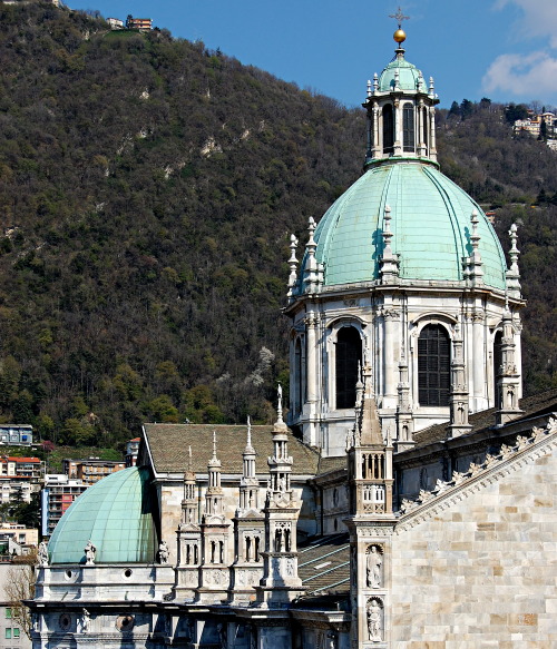 Cattedrale di Santa Maria Assunta, Como, external view of the dome, project by Filippo Juvarra.