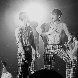 ohbaekhyuns: how to give chanyeol a heart attack 