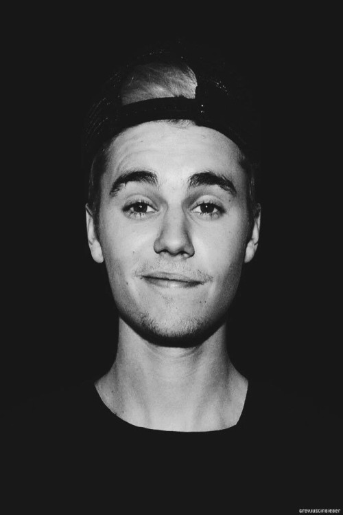 ~My Mama Dont Like You And She Likes Everyone // Belieber