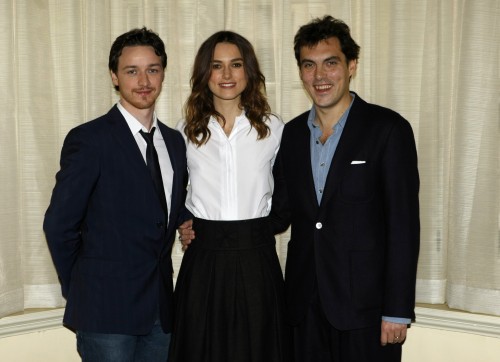 James McAvoy, Keira Knightley and Joe Wright by Matt Dunham, November 2007, [HQ×12] pt.2