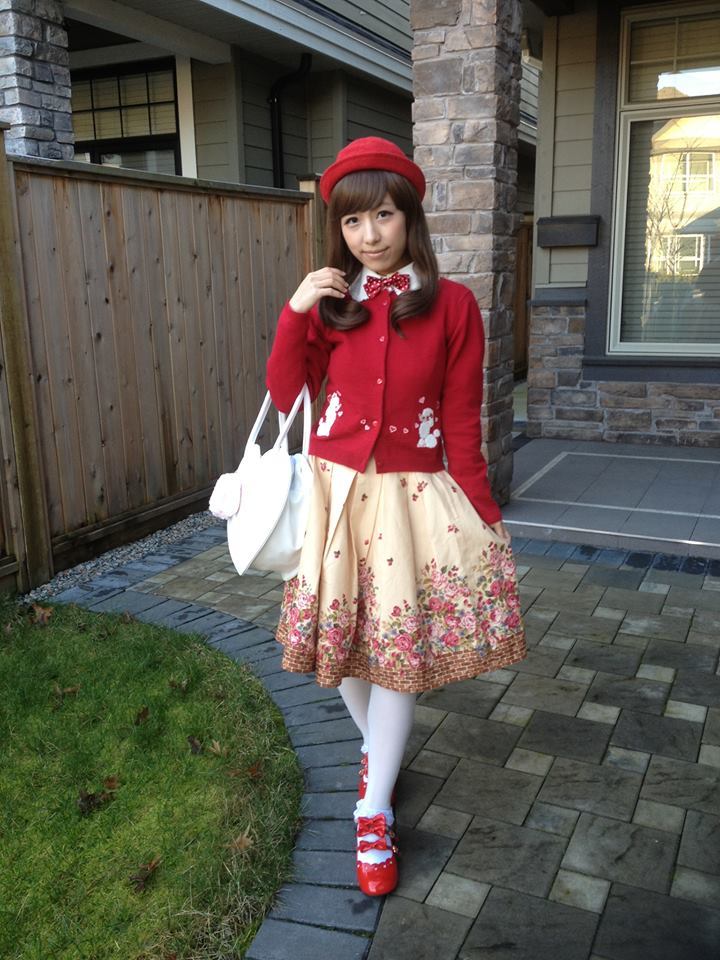 cottoncandy-latte:Casual Lolita coordinate. Thought I would try something new, a