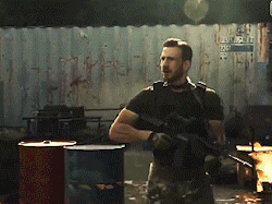mamalaz:  Chris Evans in the COD online trailer (x)  God Dammit, those biceps!