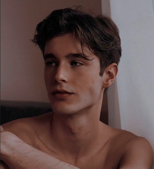 PATROCLUS AS A VAMPIRE WITH A COMPULSION GIFT
