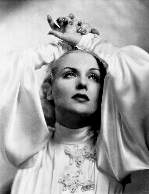 mattybing1025:Carole Lombard photographed by Irving Lippman, 1934