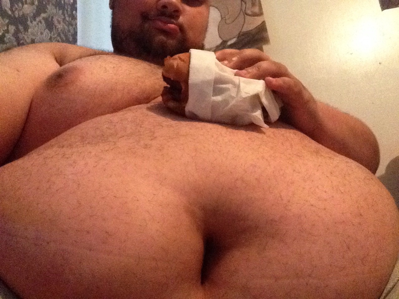 karnivine:  Tummy Tuesday with a Monster Thickburger from Hardeeâ€™s   More